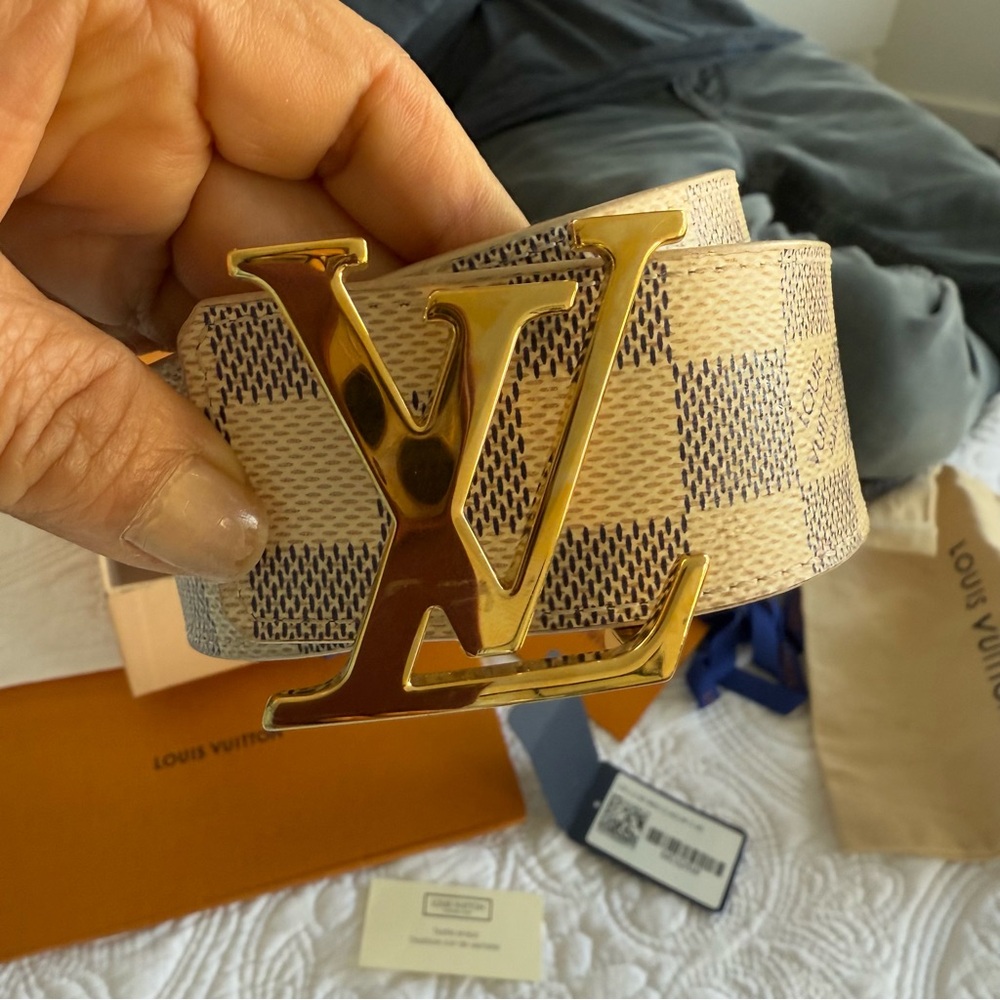 Louis Vuitton Damier Azur Canvas Belt With A Gold Tone Buckle Reversible - Picture 2 of 11